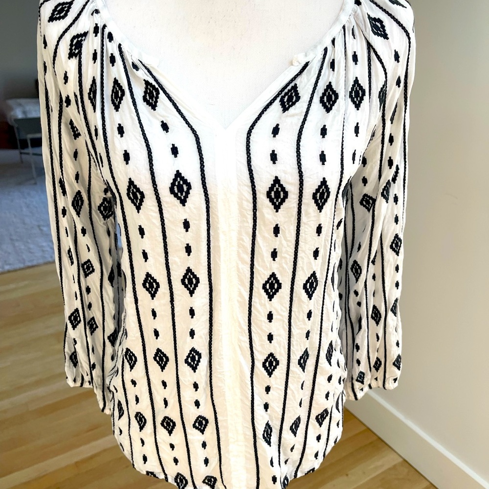 Roller Rabbit - Picture 2 of 8